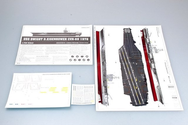 Trumpeter 05753 USS Dwight D.Eisenhower CVN-69 1978 1/700 – image 3