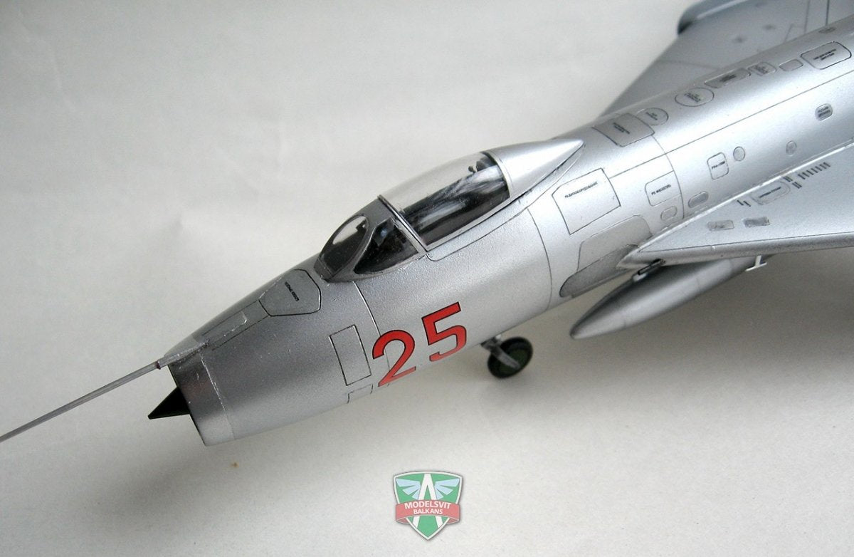 Modelsvit 72006 Sukhoi Su-7B 1/72 – Bild 6