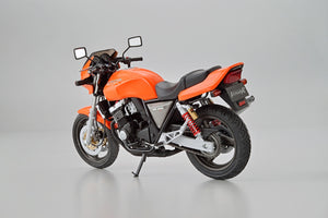 Aoshima 06576 Honda NC31 CB400 Super Four Version R 95 1/12 – immagine 3