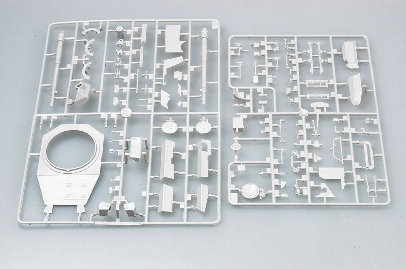 Trumpeter 00387 Italian B1 Centauro Late Version 1/35 – image 11