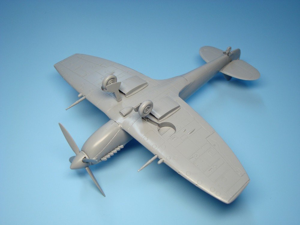 AZ Model AZ7378 Spitfire Mk.VIII RAF 1/72 – zdjęcie 12