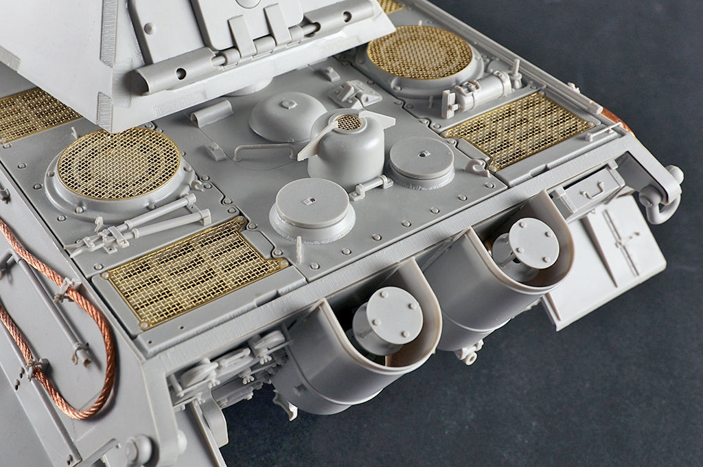 Trumpeter 00948 German Tiger II Heavy Tank - Porsche Turret Early Production 1/16 – zdjęcie 10