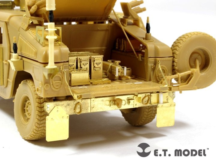 ET Modèle E35-074 US ARMY M1114 HUMVEE Basic (Pour kit BRONCO) (1/35) – image 6