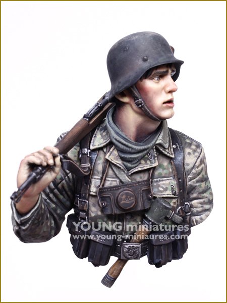 Young Miniatures YM1895 Young German Soldier WWII 1/10 – image 5