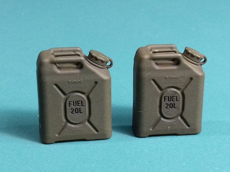 EUREKA XXL E-045 US Military Fuel Canisters 1/35 – zdjęcie 2