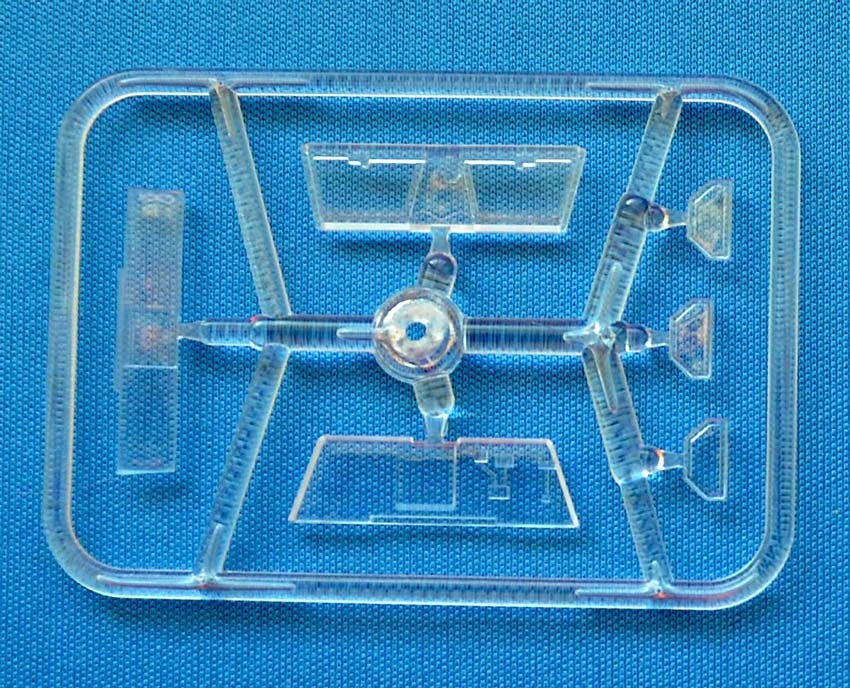 ACE 72421 VBL Milan AT missile carrier 1/72
