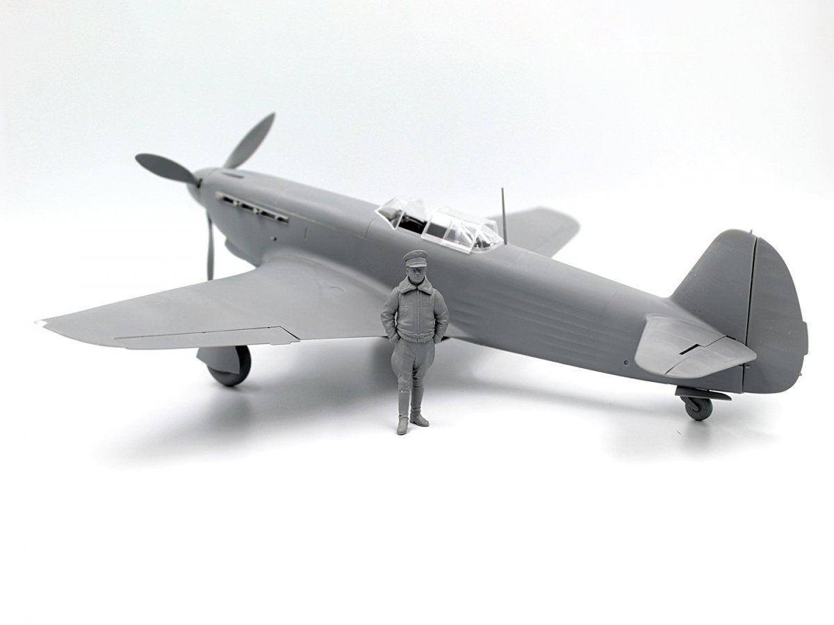 ICM 32092 Normandie-Niémen. Plane of Marcel Lefevre (Yak-9T with Marcel Lefevre figure) 1/32 – zdjęcie 5