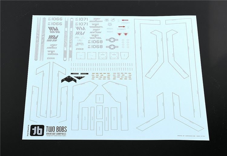 Modelcollect UA72201 USAF B-2A Spirit Stealth strategic Bomber 1/72 – image 15