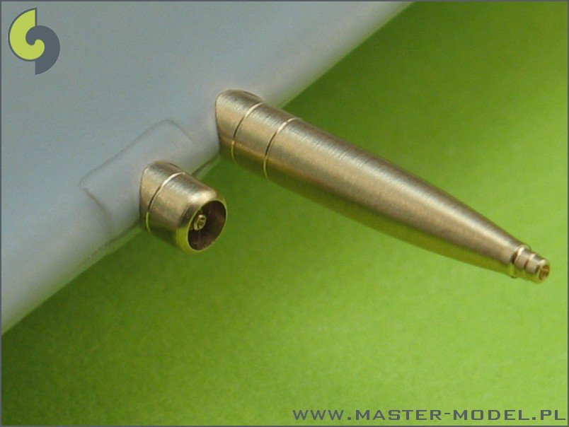 Master AM-72-006 Supermarine Spitfire E wing late - Hispano 20mm &amp;amp; .50cal in fairings (two versions) – zdjęcie 3