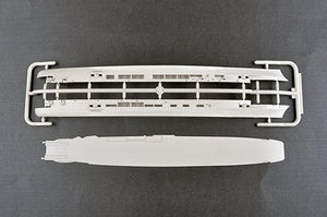Trumpeter 06710 German Navy Aircraft Carrier DKM Peter Strasser 1/700 – immagine 5
