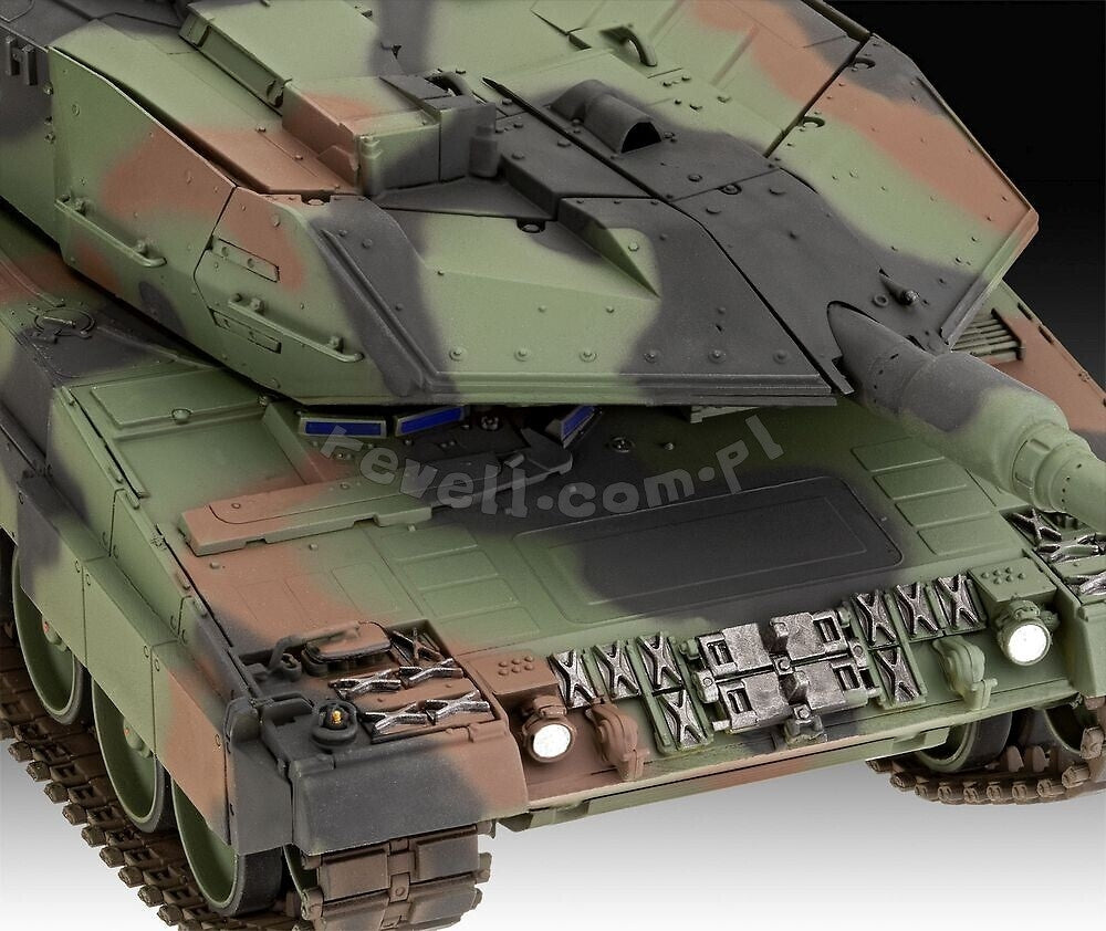 Revell 63342 Leopard 2 A6M+ Model Set 1/35 – image 3