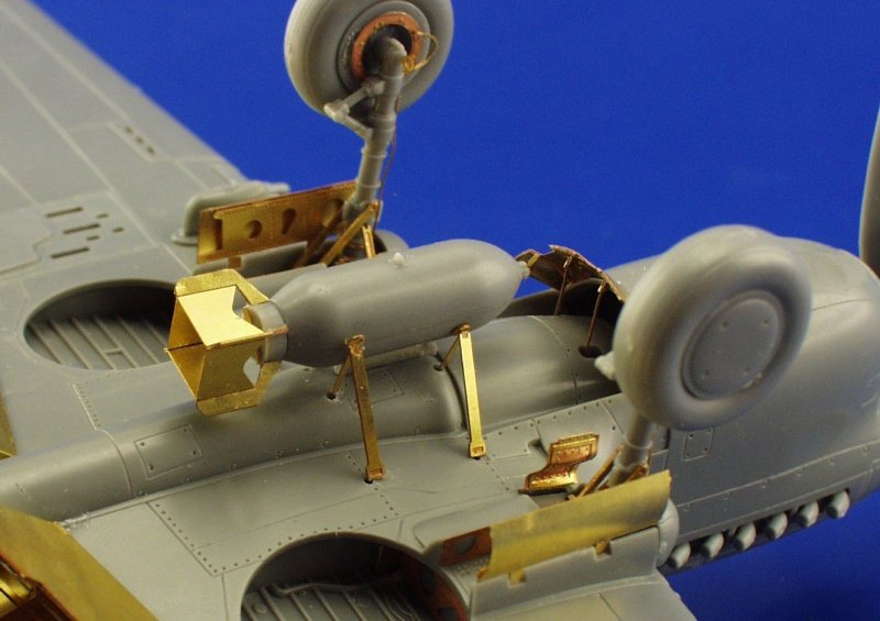 Eduard 49314 P-40E 1/48 Hasegawa – zdjęcie 7