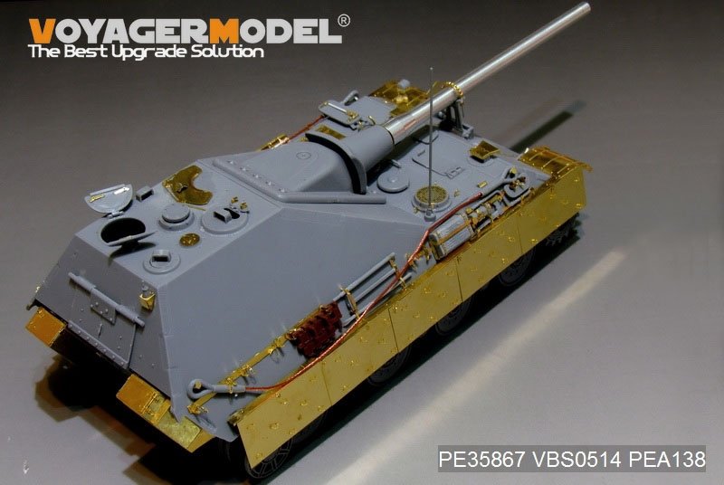 Voyager Model PE35867 WWII German Jagdpanther II tank destroyer basic gor AMUSING HOBBY 1/35 – zdjęcie 2
