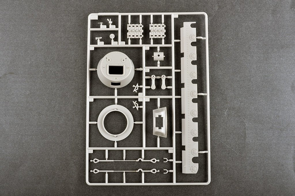 Trumpeter 09591 Soviet T-100Z Heavy Tank 1/35 – immagine 7