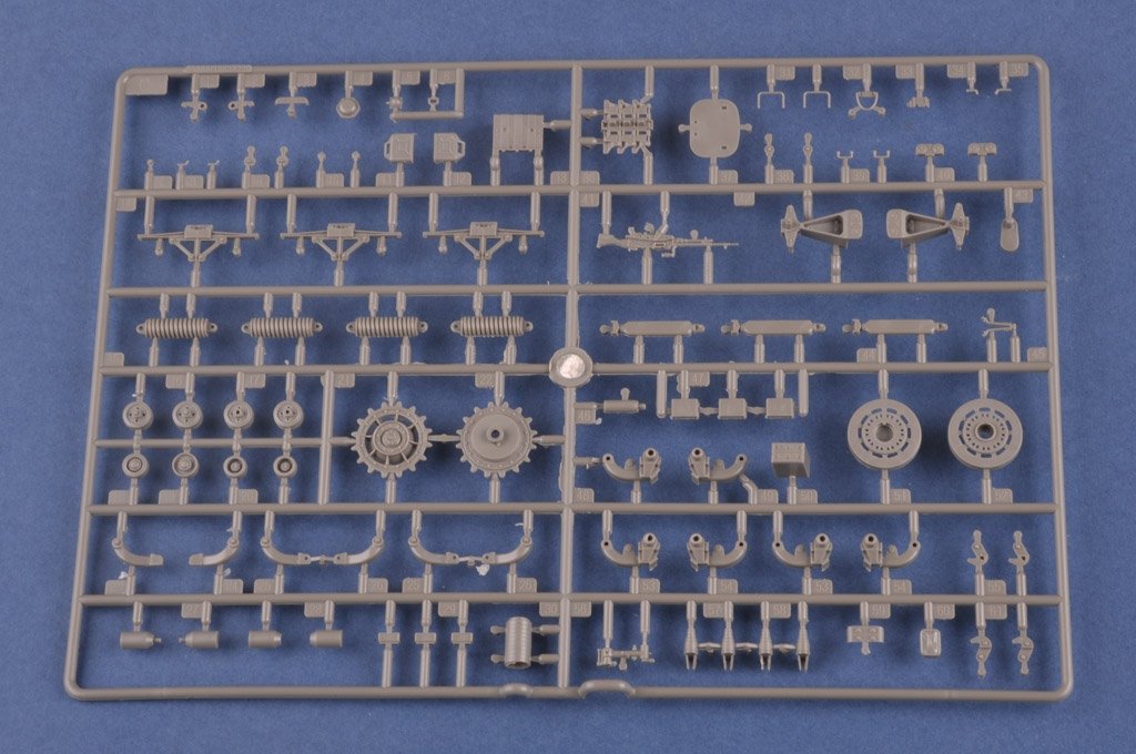 Hobby Boss 84547 IDF PUMA CEV 1/35 – image 8