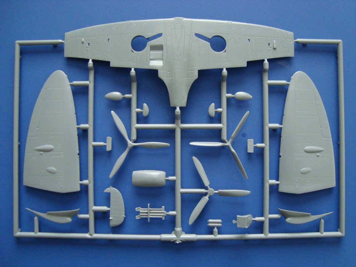 Kovozavody Prostejov KPM0124 Spitfire Mk.Vc Allied Fighters 1/72 – image 7