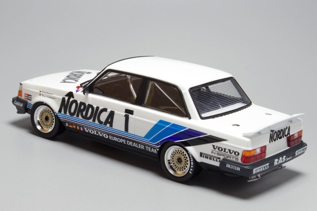 NuNu PN24013 Volvo 240 Turbo &amp;#39;86 ETCC Hockenheim Gagnant 1/24 – image 4