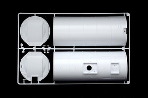 Italeri 3929 TECNOKAR TRAILER WITH 20 TANK 1/24 – image 3