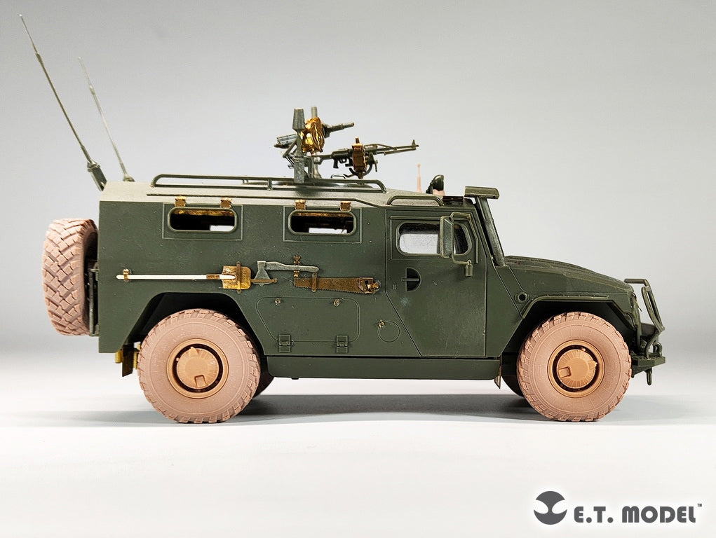E.T. Model P35-154 Russian GAZ-233014 STS TIGER Armored High-Mobility Vehicle Sagged Wheels For Meng Kit 1/35 – Bild 10