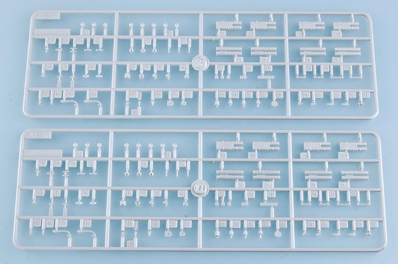 Trumpeter 05723 Ukraine Navy Slava Class Cruiser Vilna Ukraina 1/700 – zdjęcie 8