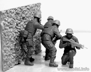 Master Box 3575 Iraq kit 1 (US Troops) 1/35 – image 5