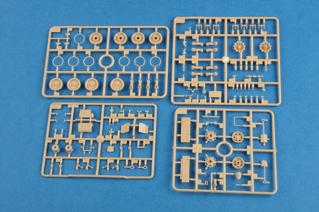 Hobby Boss 83823 Swidish CV9035 IFV 1/35 – zdjęcie 6
