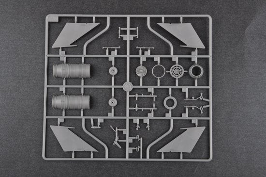 Trumpeter 02865 MiG-21UM Mongol B 1/48 – zdjęcie 9