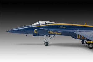 Revell 05613 Boeing F/A-18 E Super Hornet &amp; Grumman F6F-5 Hellcat - Blue Angels 80 Years 1/72