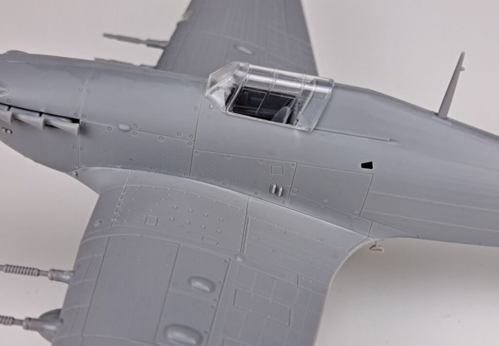 Arma Hobby 40004 Hurricane Mk IIc 1/48 – image 12
