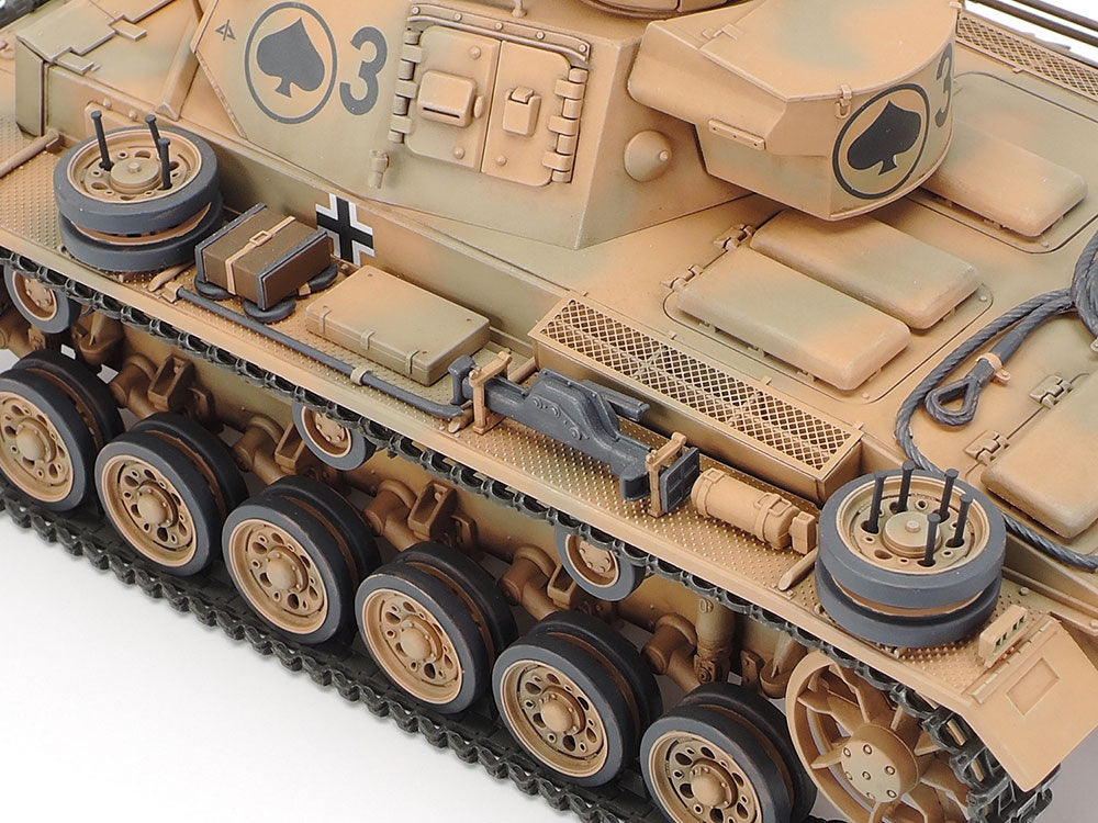Tamiya 35290 Panzerkampfwagen III Ausf.N 1/35 – zdjęcie 9