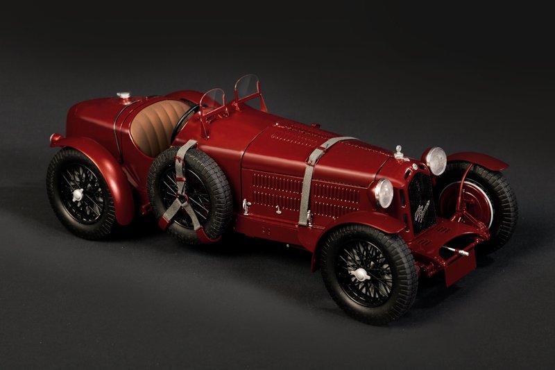 Italeri 4708 ALFA ROMEO 8C 2300 Monza 1/12 – Bild 3