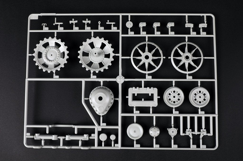 Trumpeter 00947 Germany III Assault Gun Type G Late Model (2 in 1) 1/16 – zdjęcie 16