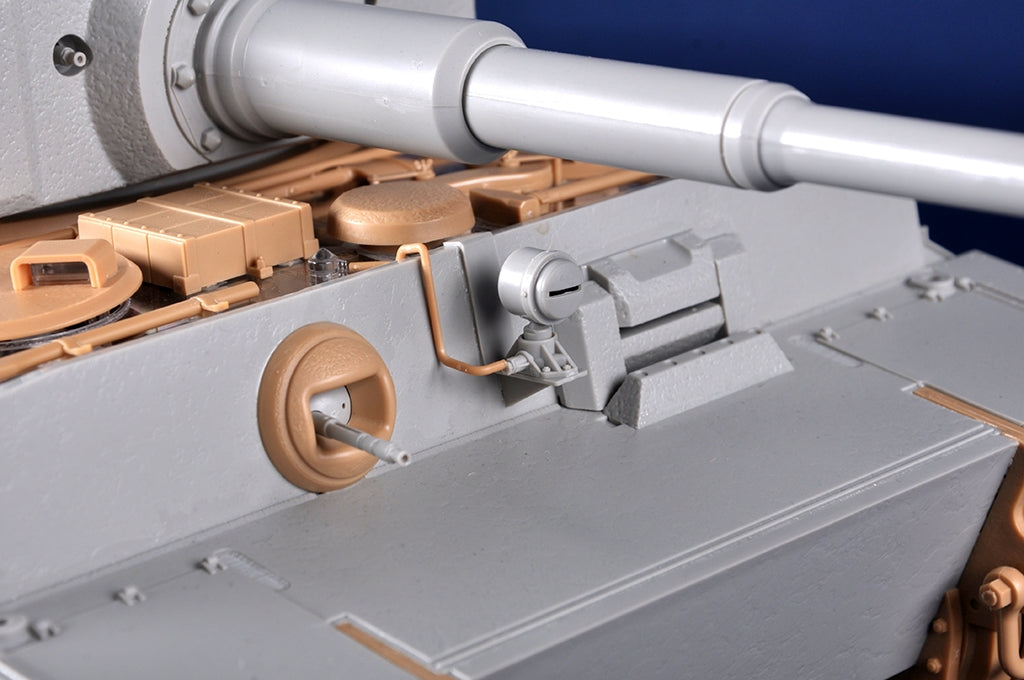 Trumpeter 00945 Pz.Kpfw.VI Ausf.E Sd.Kfz. 181 Tiger I Late Production 1/16 – zdjęcie 47