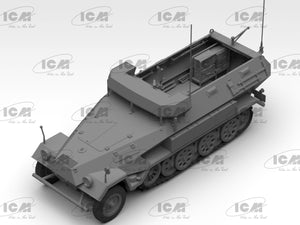 ICM 35105 Beobachtungspanzerwagen Sd.Kfz.251/18 Ausf.A WWII German Observation Vehicle with crew 1/35 – image 4