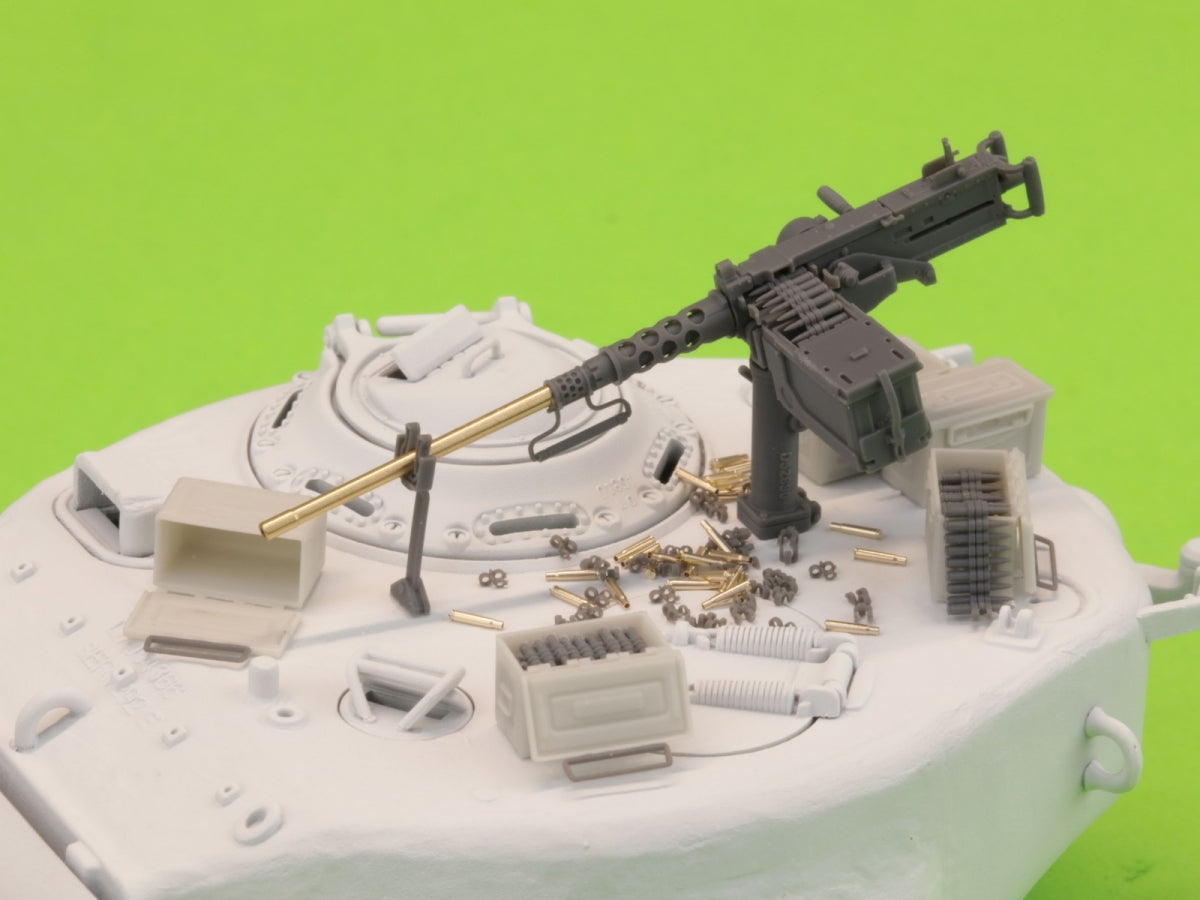Master GM-35-063 Browning M2HB .50 cal (12.7mm) - machine gun with tank mount - WWII period (early M23 cradle with early ammo rack) 1/35 – image 15