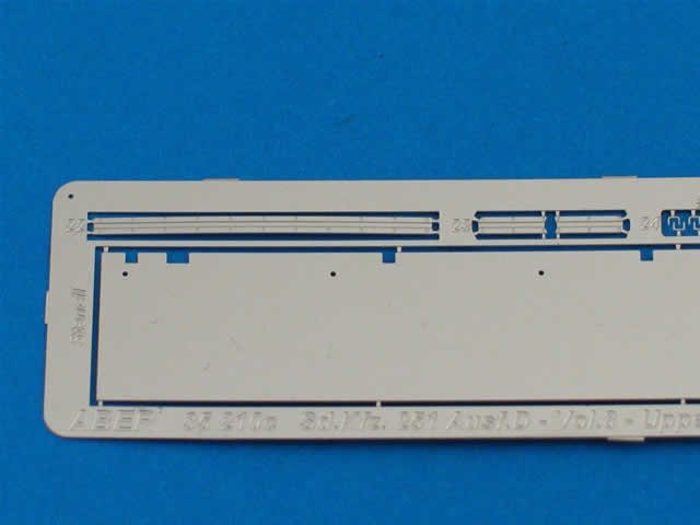 Aber 35210 Armored personnel carrier Sd.Kfz. 251/1 Ausf. D - vol. 8 - additional set - upper armor, late (1/35) – image 4
