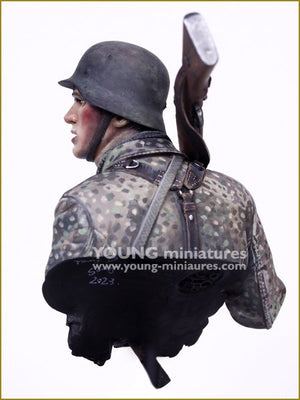 Young Miniatures YM1895 Young German Soldier WWII 1/10 – image 3