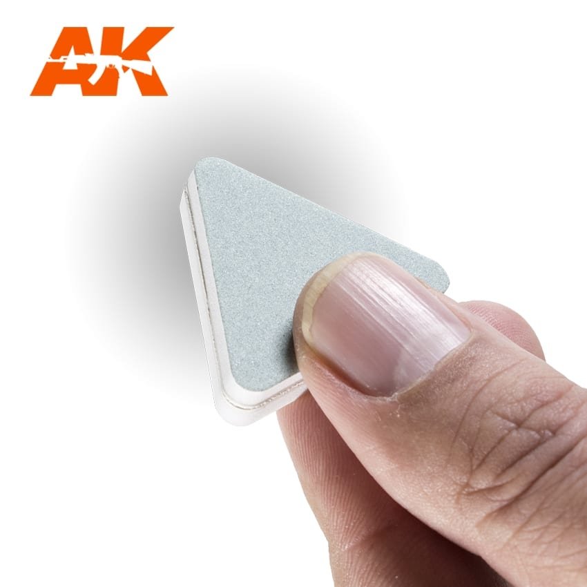 AK Interactive AK9029 DOUBLE SIDED SPONGE (SEMI-GLOSS EFFECT / FINE POLISHING) – image 4