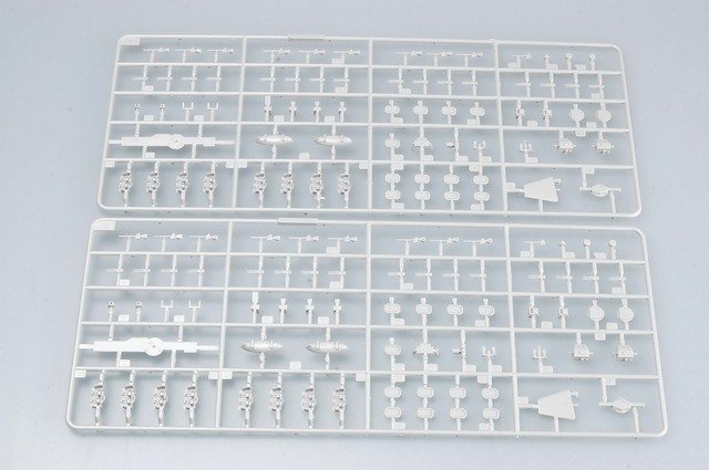 Trumpeter 05306 USS MASSACHUSETTS BB-59 1/350 – zdjęcie 13