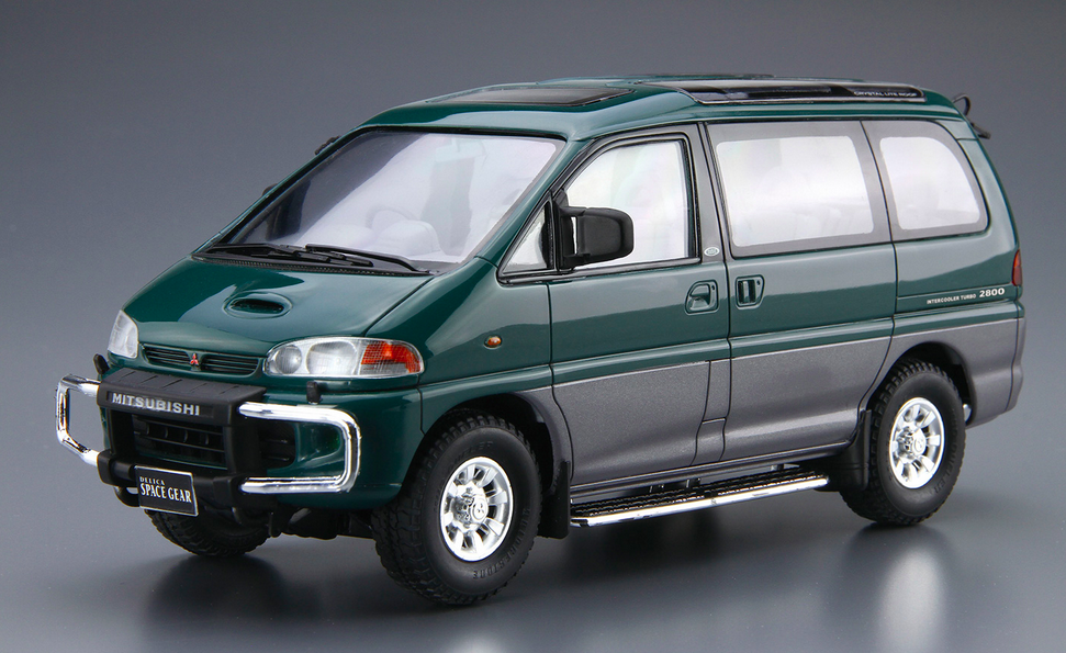 Aoshima 06140 Mitsubishi PE8W Delica Space Gear '96 1/24