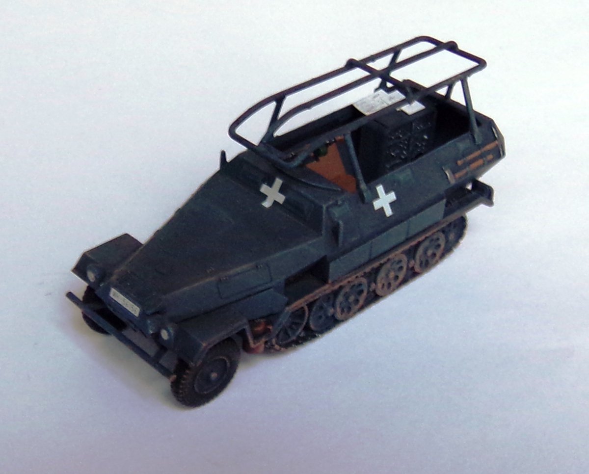 First to Fight PL043 Hanomag 251/6 Ausf. A 1/72 – zdjęcie 2