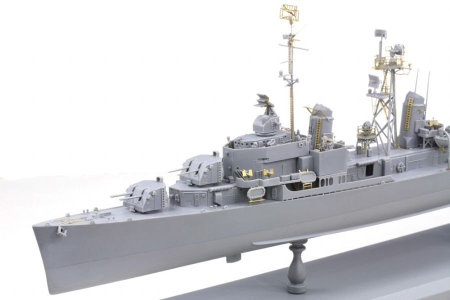 Dragon 1045 USS Frank Knox DD-742 (1/350) – image 8
