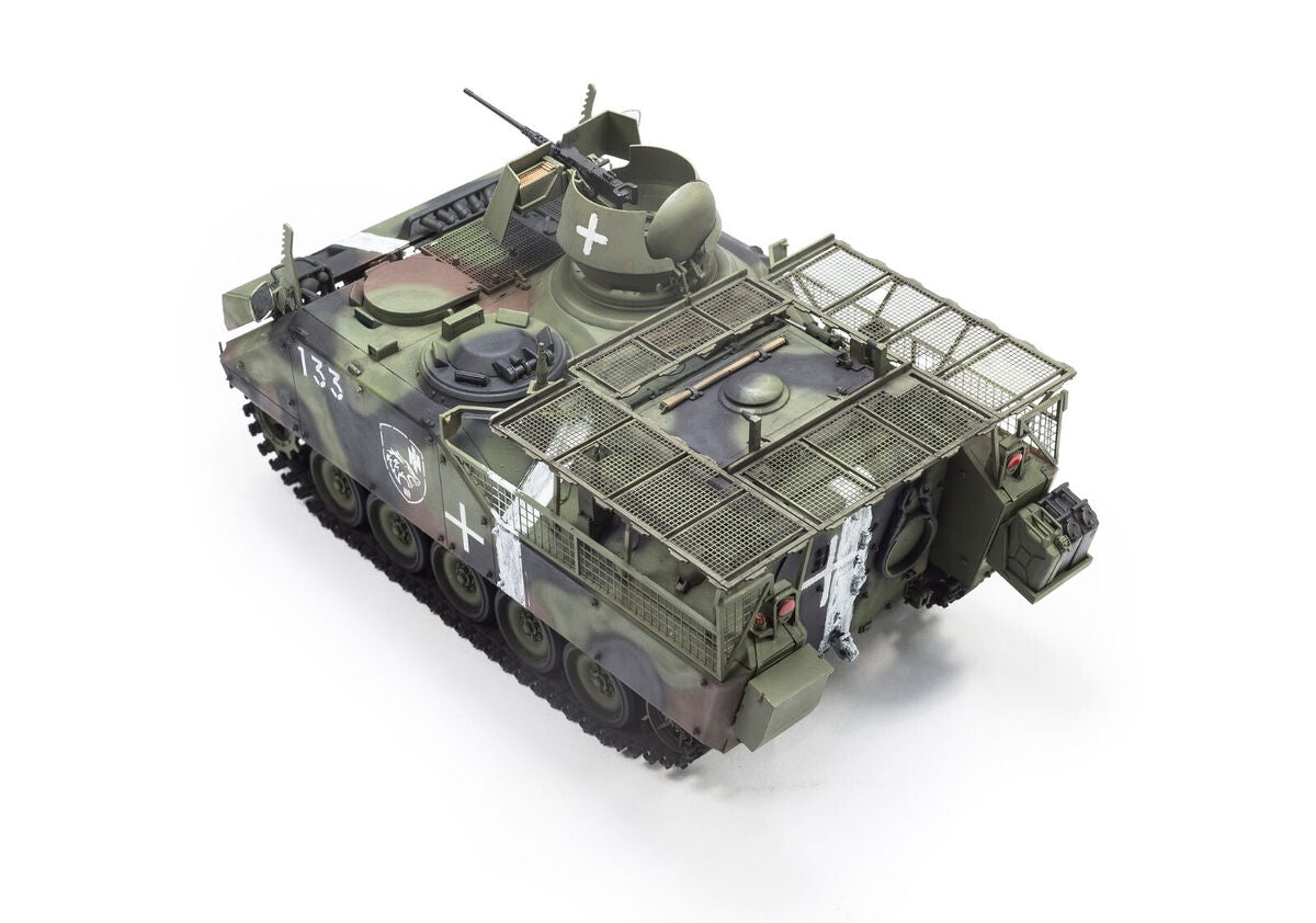 AFV Club 35361 YPR-765 PRI.50 APC w/ .50-caliber M2 HB machine gun 1/35 – zdjęcie 4
