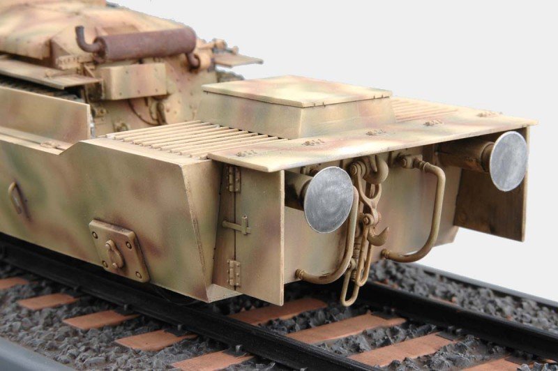 Trumpeter 01508 German IIWW Panzertragerwagen 1/35 – image 3