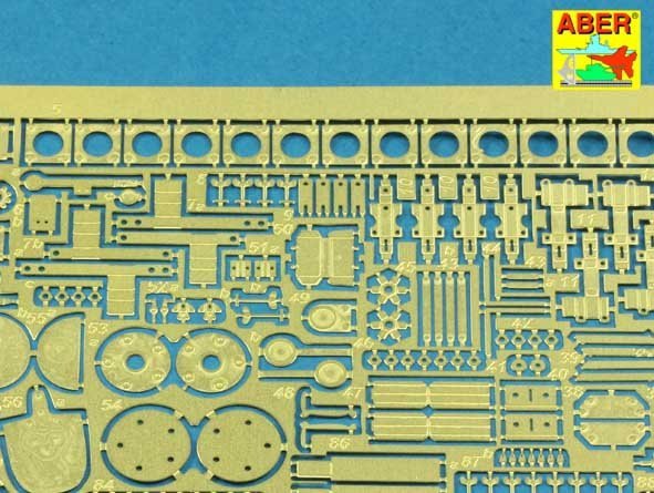 Aber 35259 Sd.Kfz.18 Pz.Kpfw.VI Ausf.E Tiger I (s.PzAbt. 501 in Tunisia) 1/35 – image 10