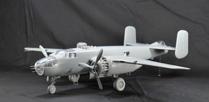 HK Models 01E02 B-25J Mitchell &amp;quot;Strafer&amp;quot; 1/32 – image 3