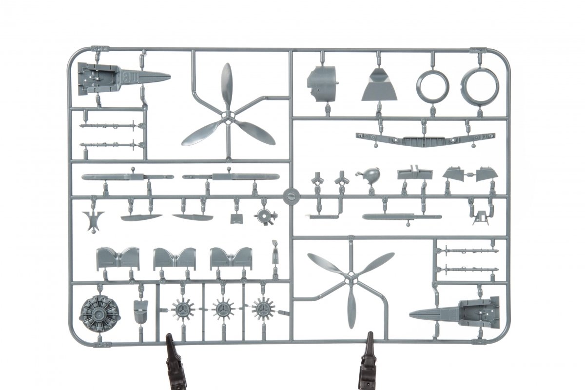 Eduard 84117 Fw 190A-4 w/ engine flaps &amp;amp; 2-gun wings 1/48 – zdjęcie 6