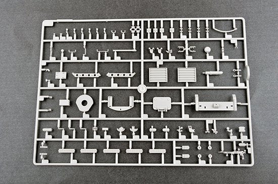 Trumpeter 01063 M4 Command and Control Vehicle (C2V) 1/35 – zdjęcie 7