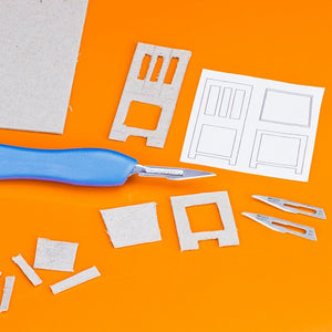 Modelcraft PKN5002-11 Plastic Scalpel Handle &amp;amp; #11 blades x 5 – immagine 3