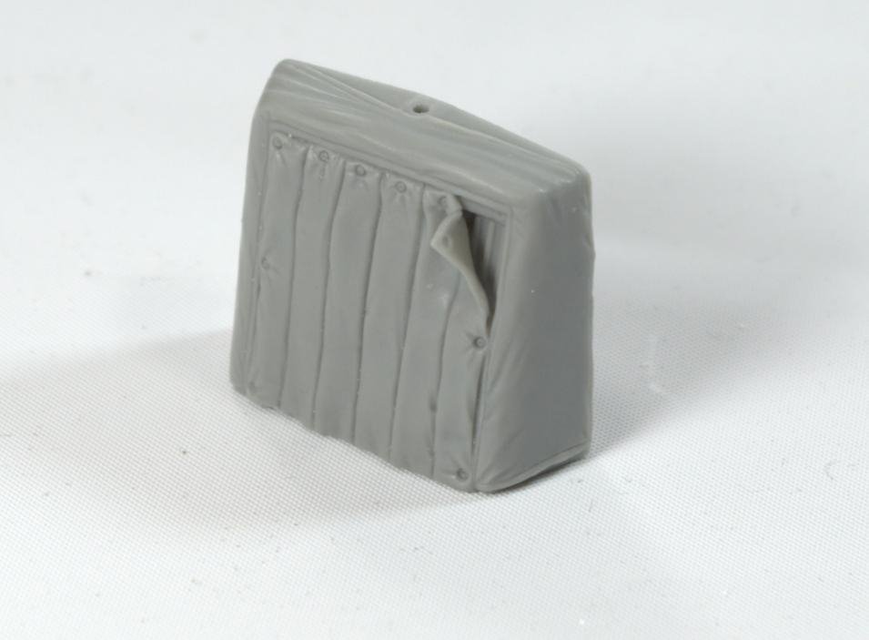 Panzer Art RE35-308 Sd.Kfz 7 Engine deck with canvas cover (Trumpeter kits) 1/35 – zdjęcie 2